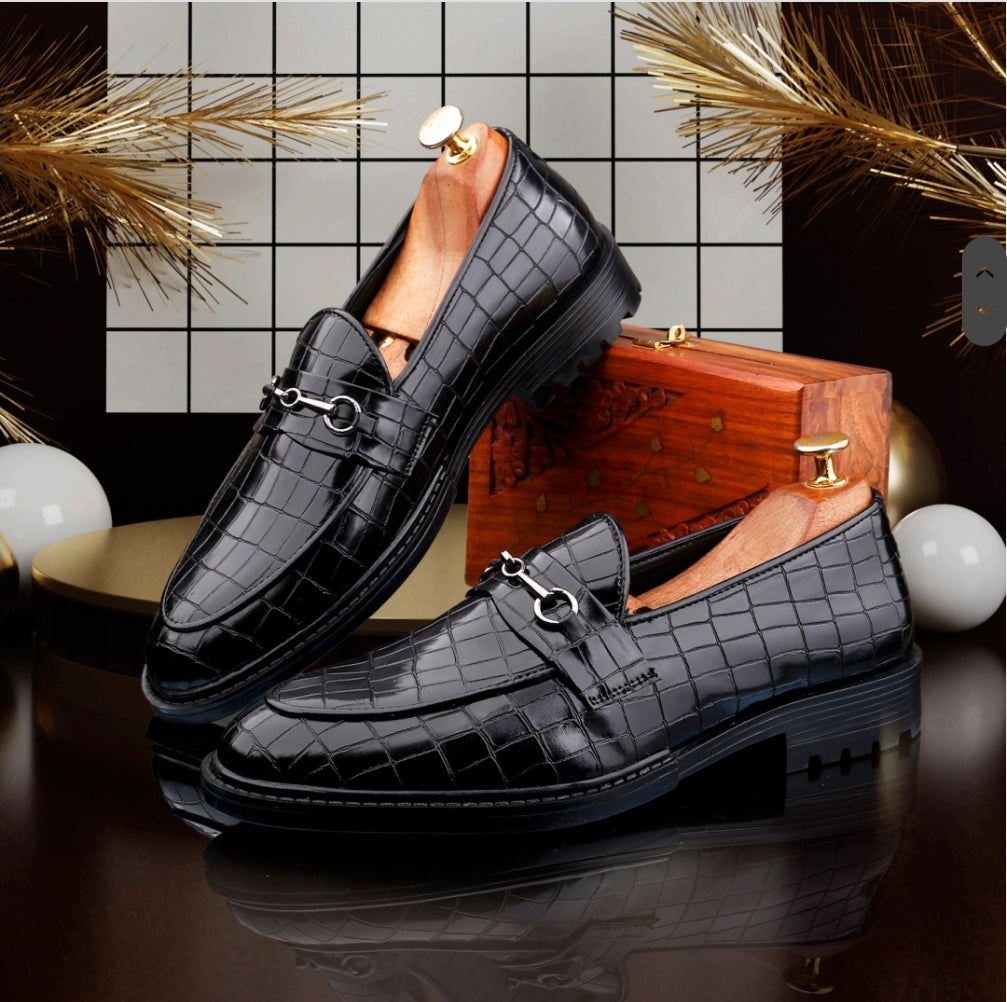 WUGATTI Special Check Designed Black Leather Shoes