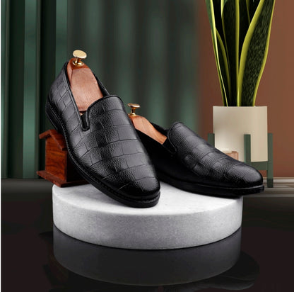 WUGATTI Unique Handcrafted Black Leather Loafers