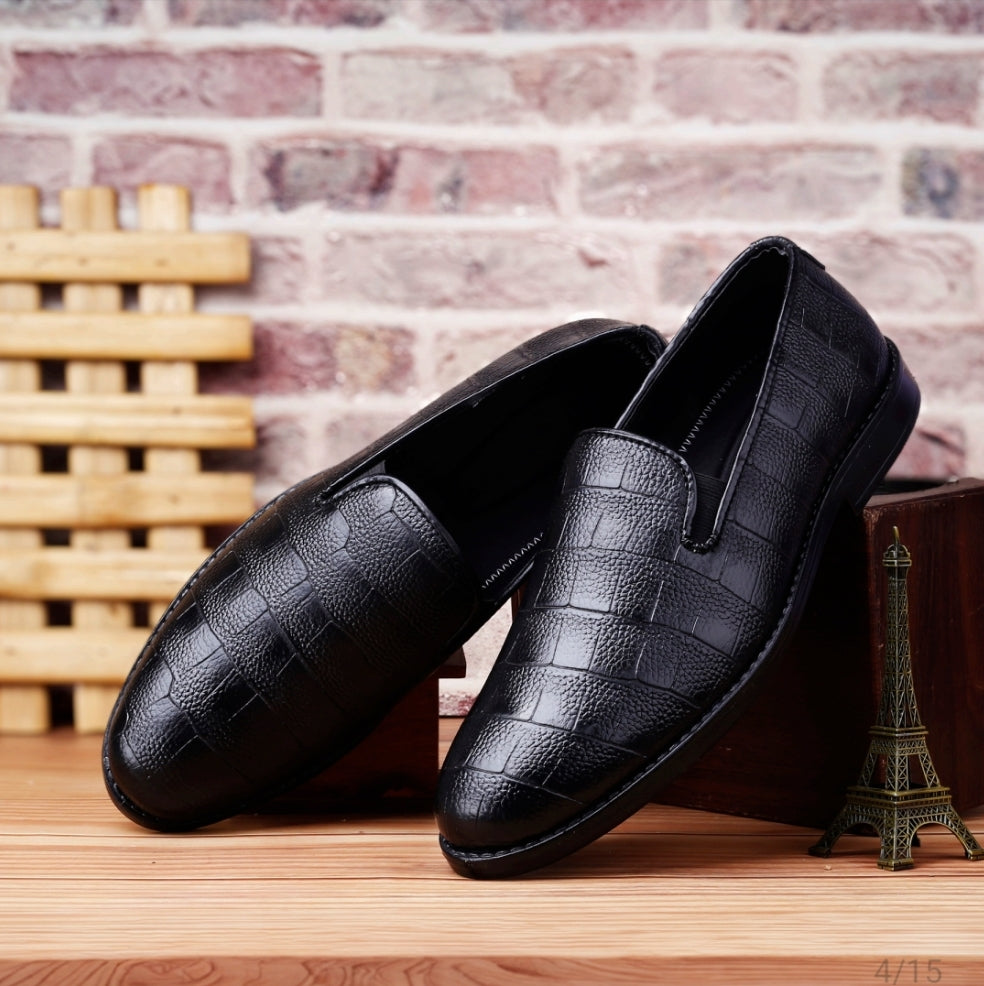 WUGATTI Unique Handcrafted Black Leather Loafers