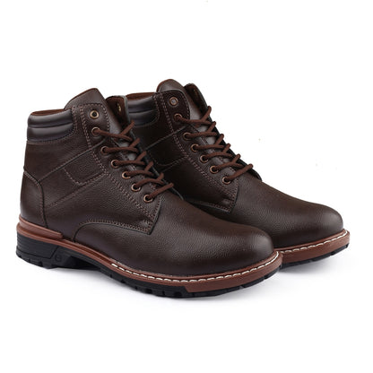 WUGATTI  Brogue Style Round Toe High Ankle Boot (Men)