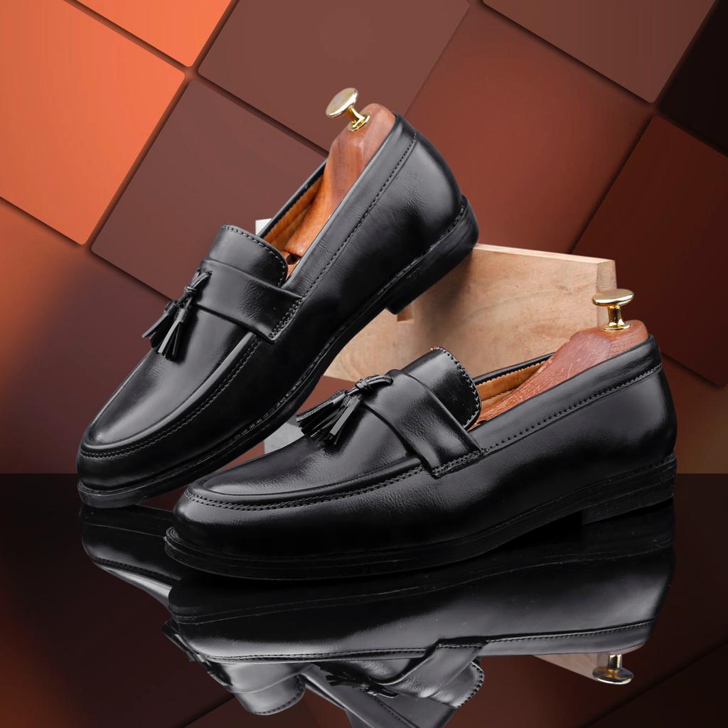 WUGATTI Stylish & Premium Quality Boat/Loafers For Men